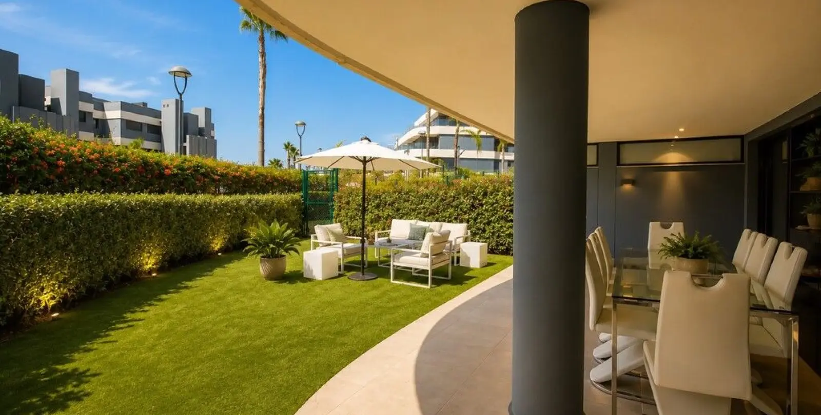 Venta de apartamento en planta baja en Estepona 4