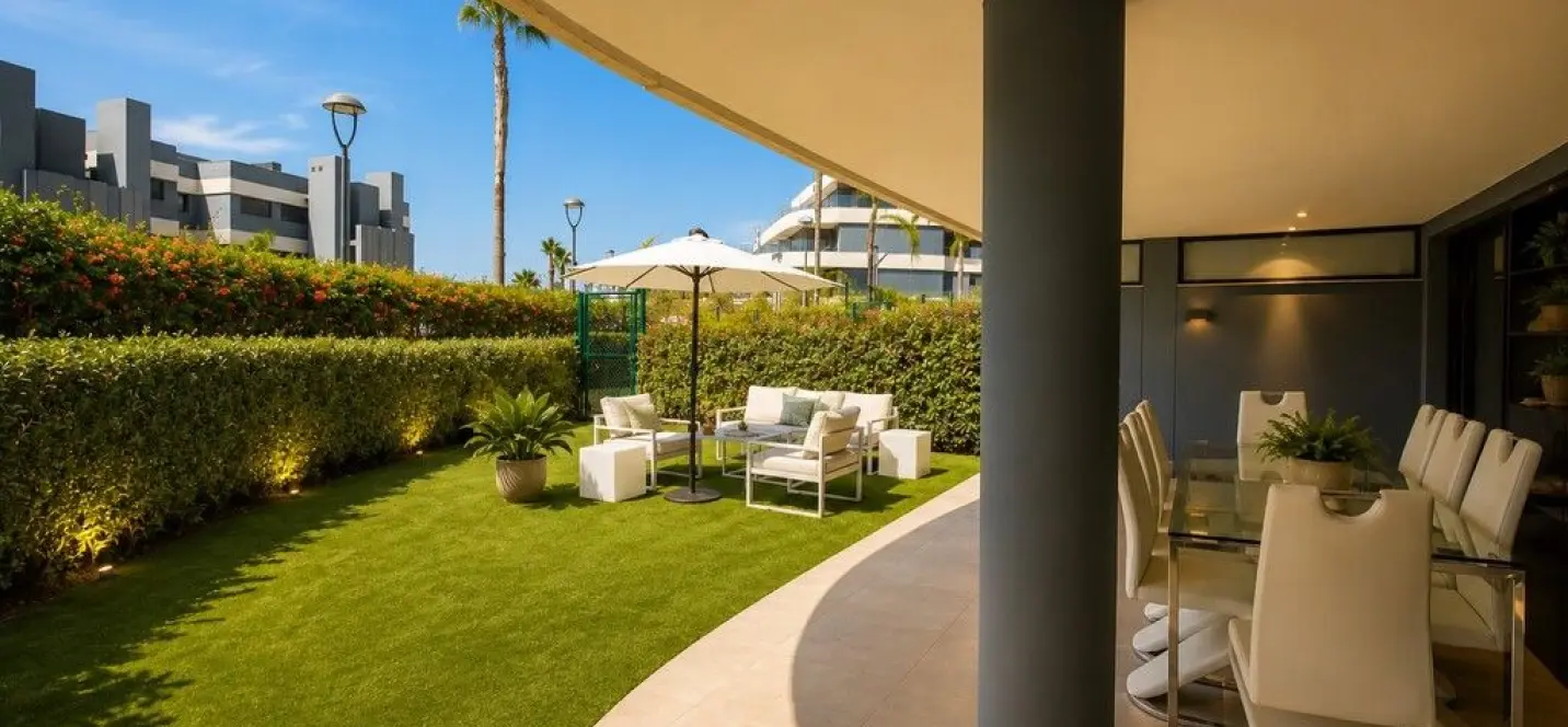 Venta de apartamento en planta baja en Estepona 3