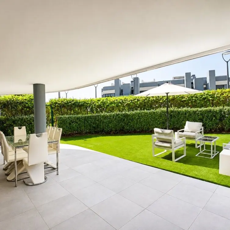 Venta de apartamento en planta baja en Estepona