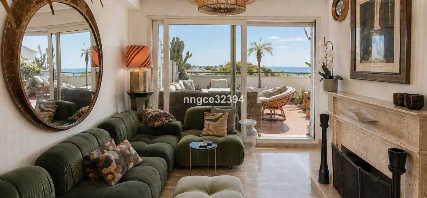 Venta de apartamento en planta media en Sierra Blanca 0