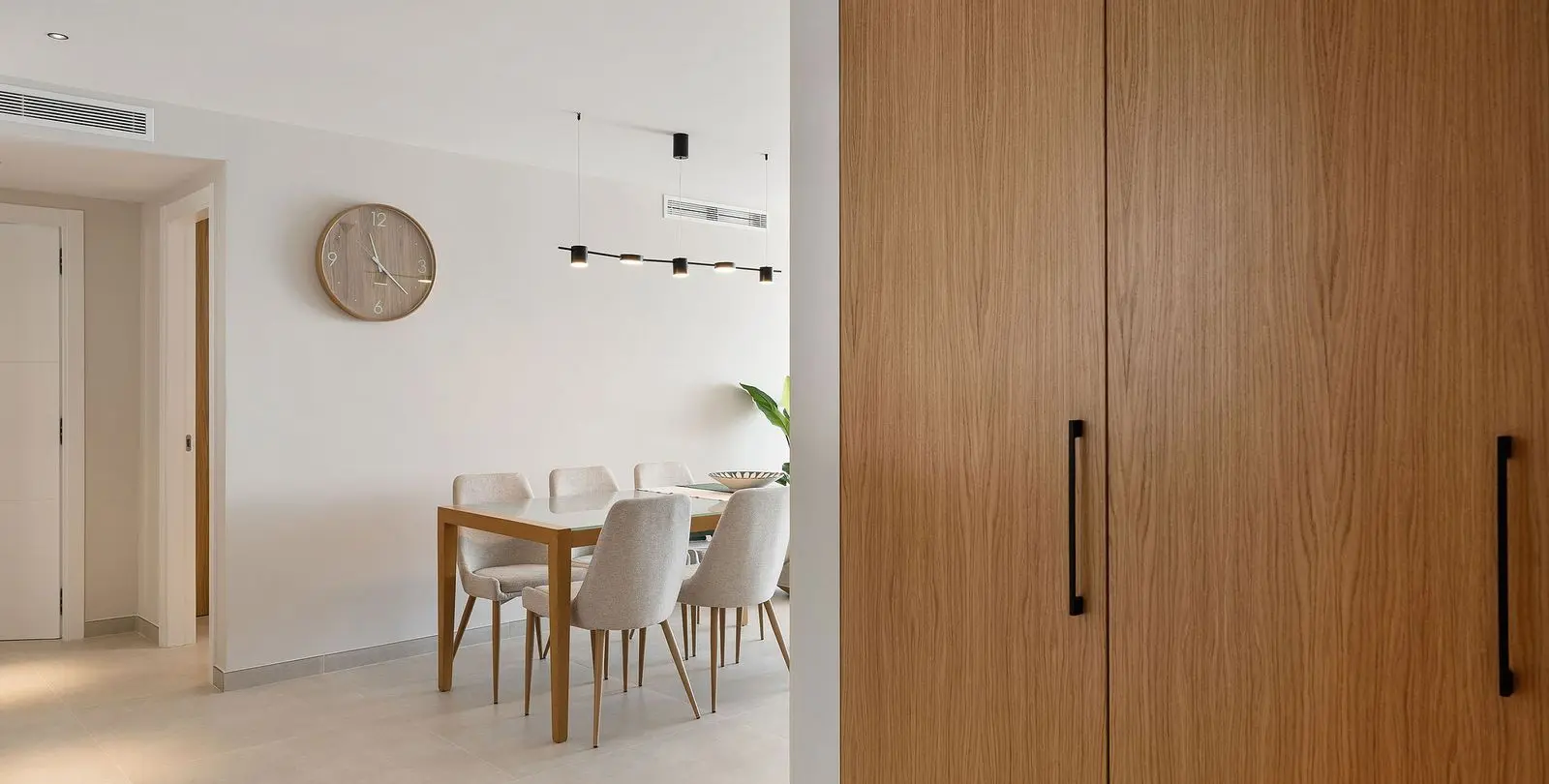 Venta de apartamento en planta media en Nueva Andalucía 16