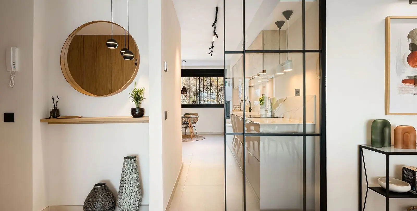 Venta de apartamento en planta media en Nueva Andalucía 18
