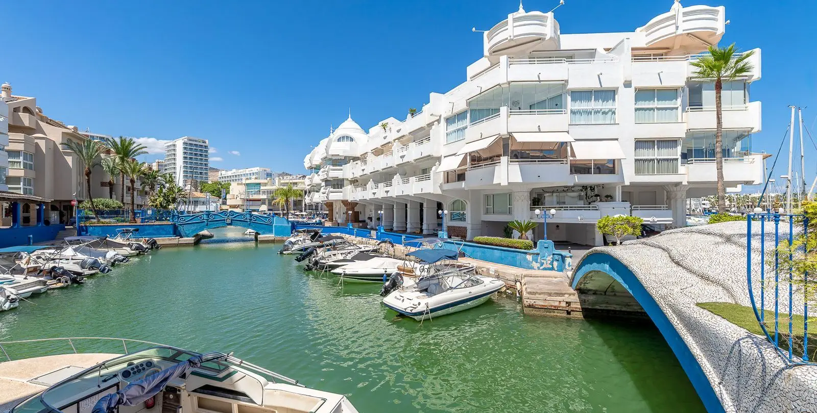 Venta de apartamento en planta baja en Benalmadena 1