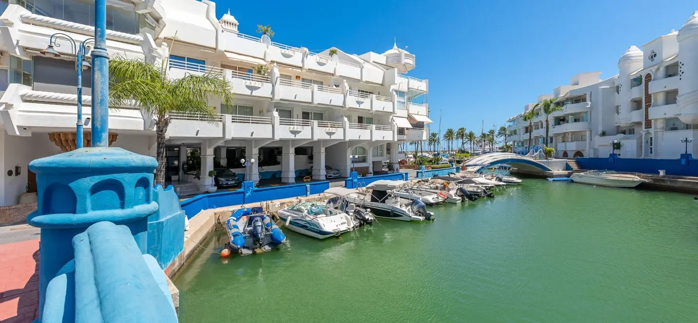Продажа апартаментов на первом этаже в Benalmadena 2