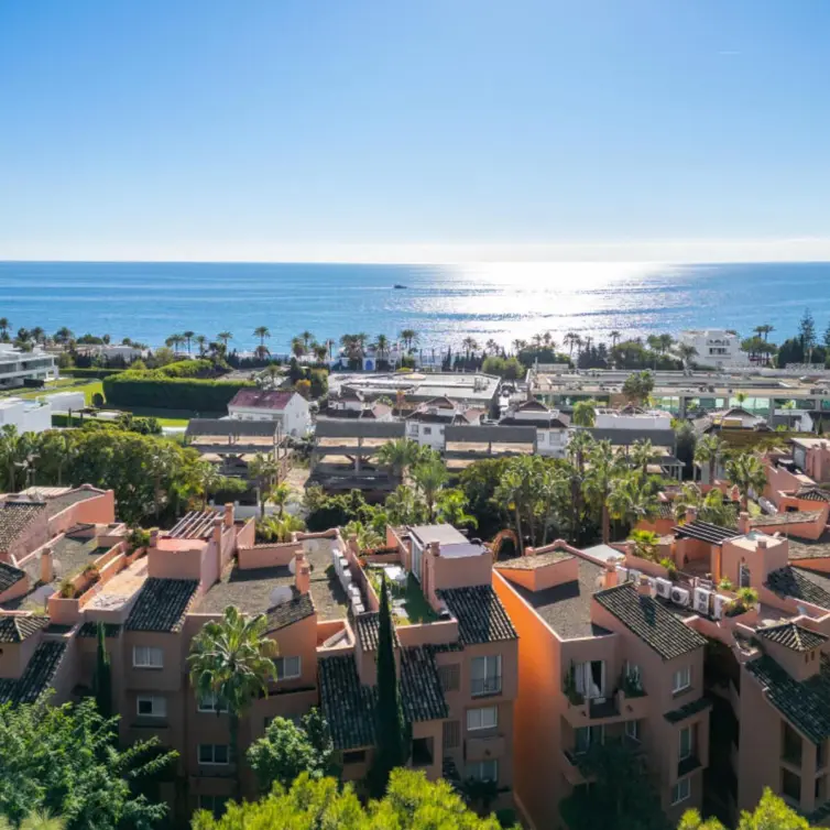 Sale of ground floor apartment in The Golden Mile