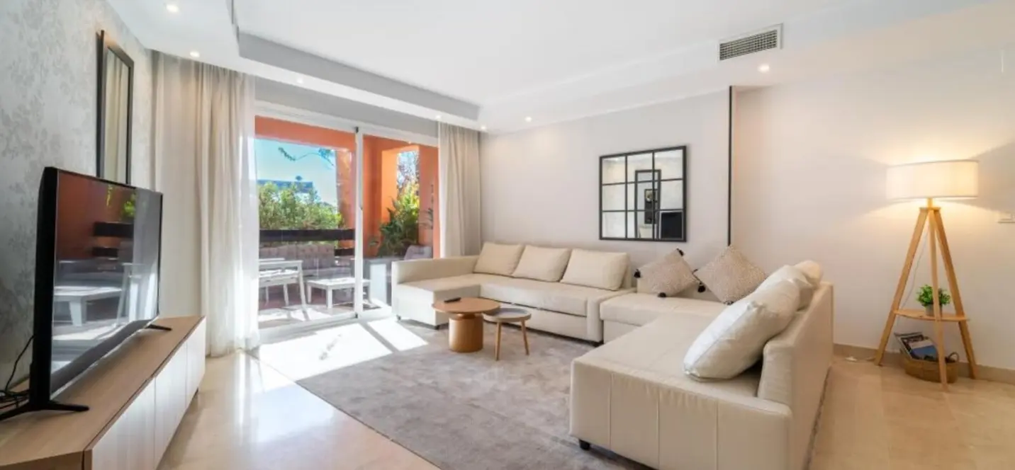 Venta de apartamento en planta baja en The Golden Mile 4