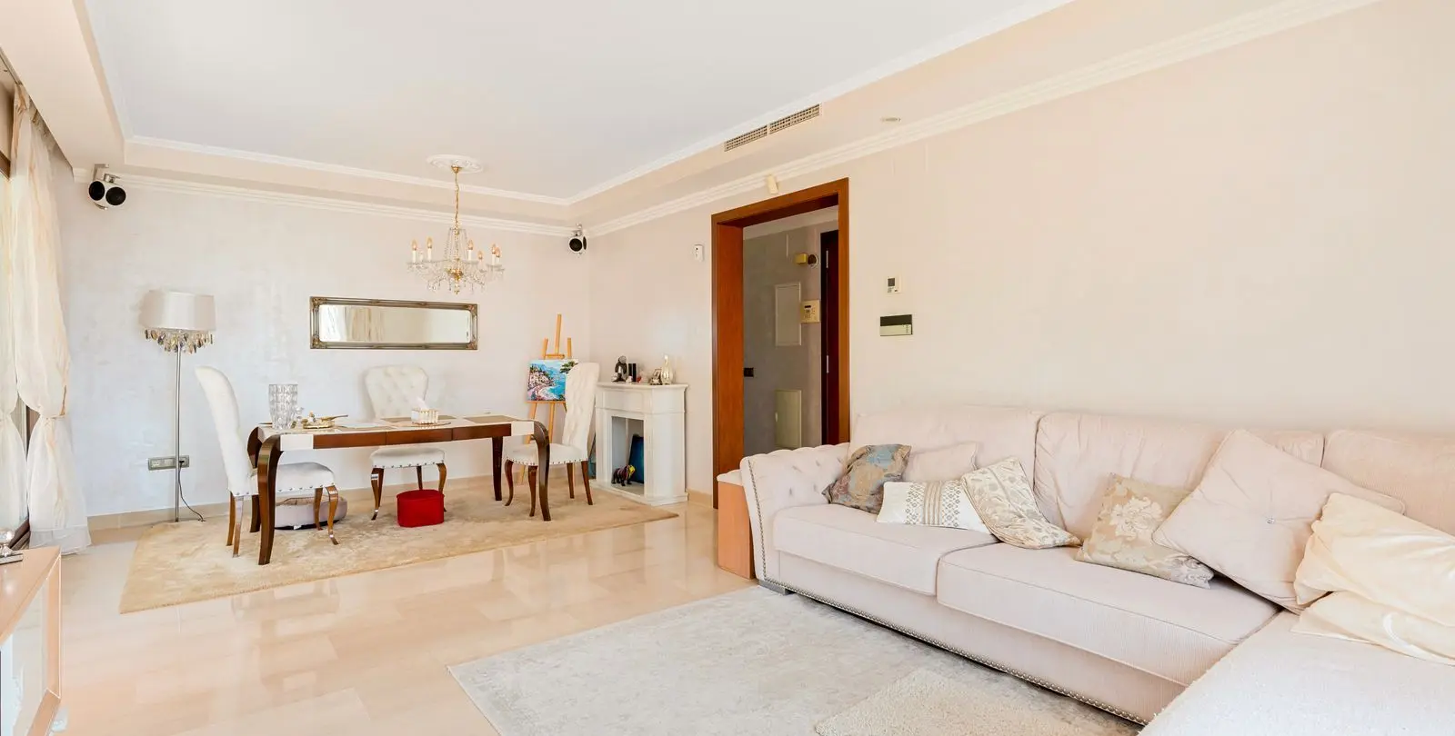 Sale of penthouse in Nueva Andalucía 3