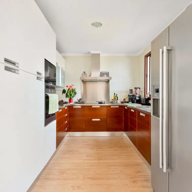Sale of penthouse in Nueva Andalucía
