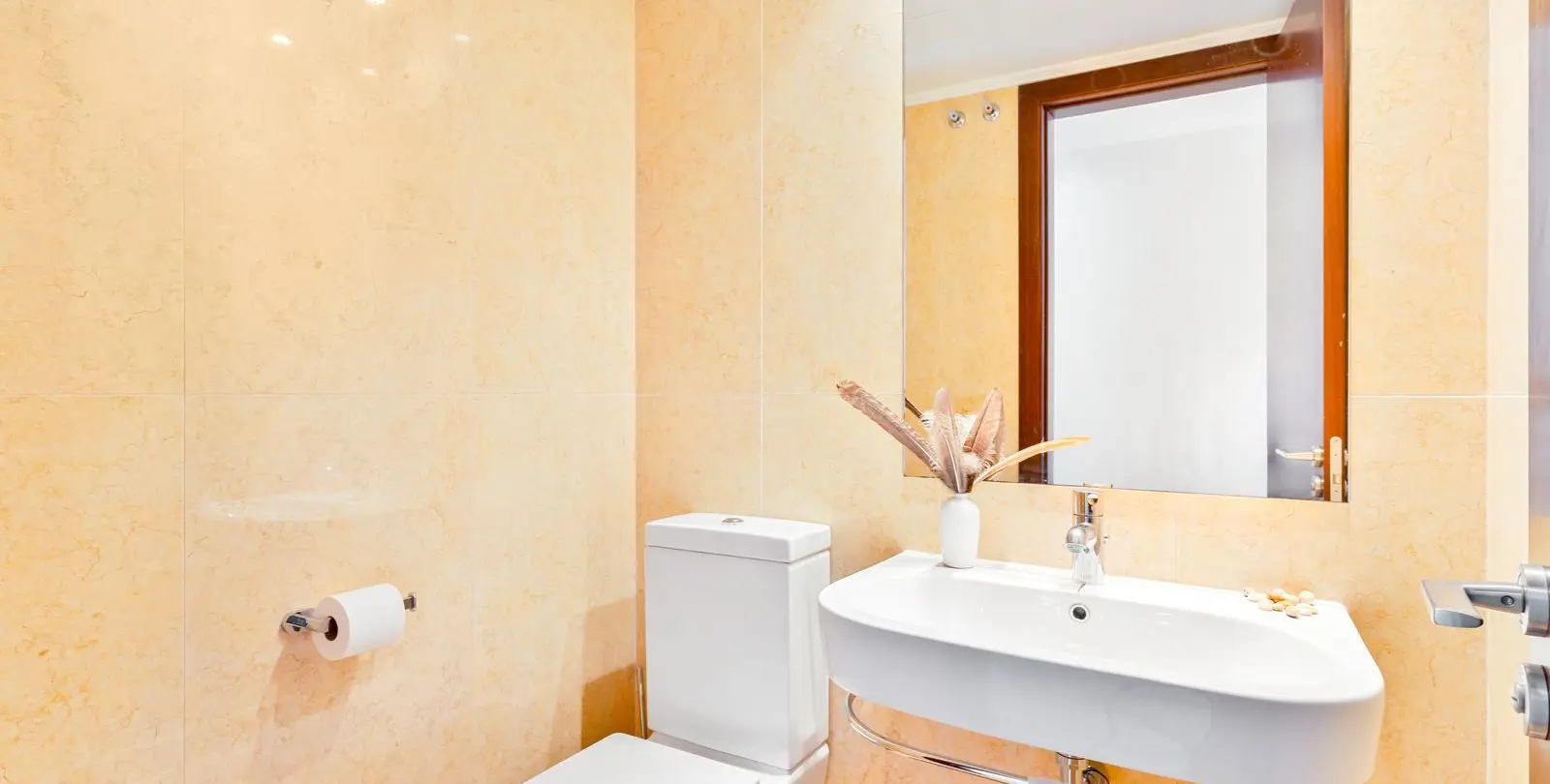 Sale of penthouse in Nueva Andalucía 9