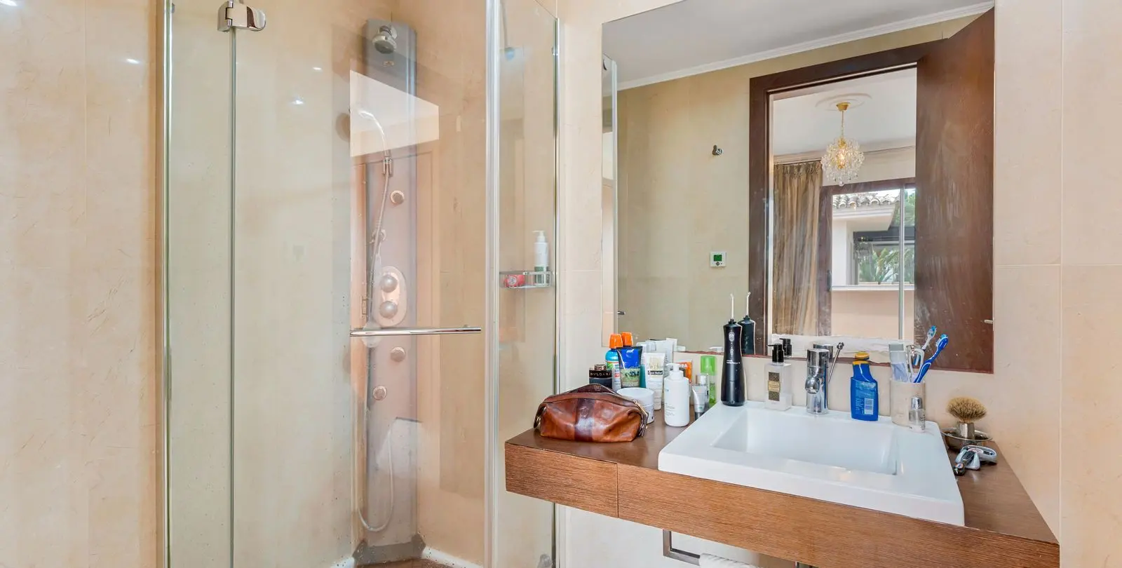 Sale of penthouse in Nueva Andalucía 13
