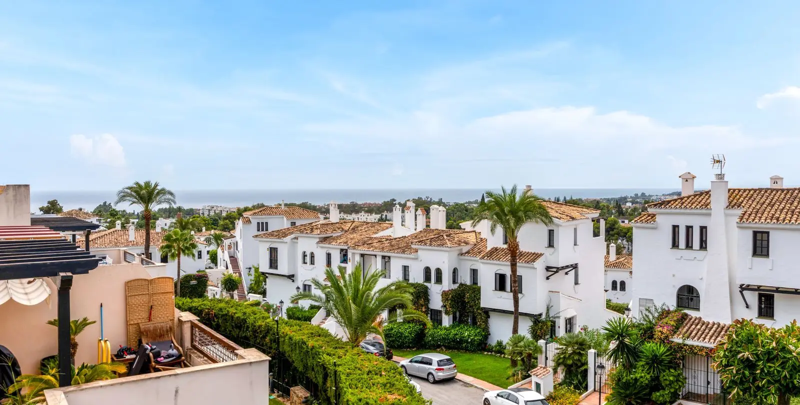 Sale of penthouse in Nueva Andalucía 25