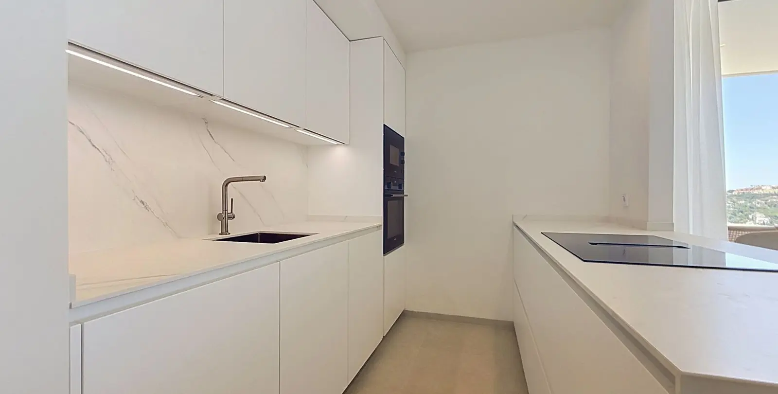 Sale of penthouse in Benahavís 10