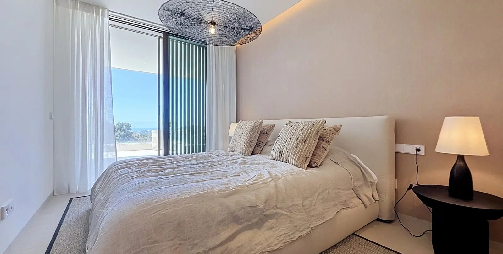 Sale of penthouse in Benahavís 24