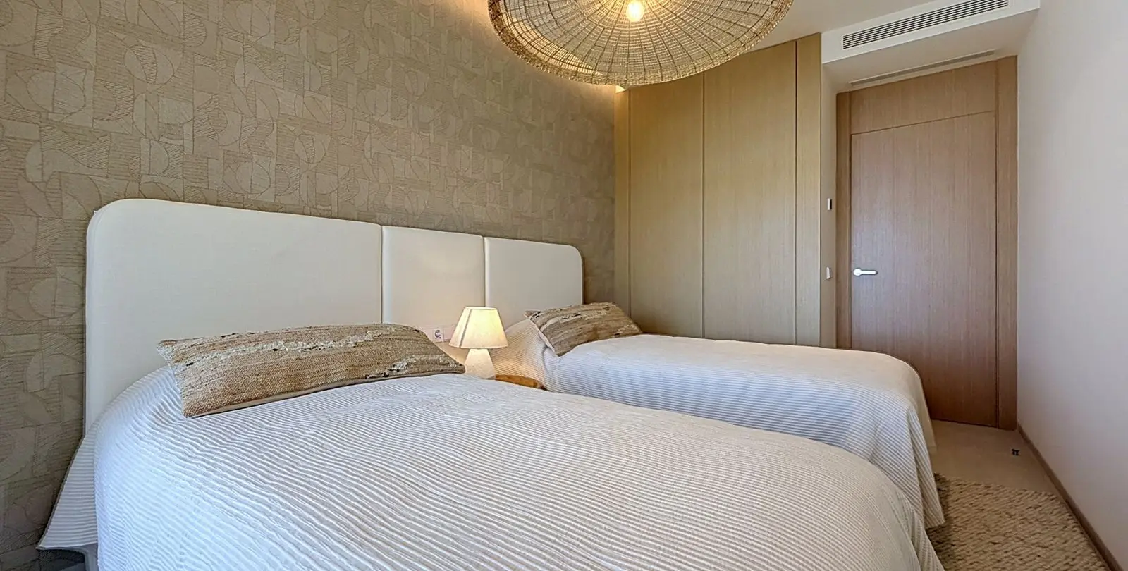 Sale of penthouse in Benahavís 25