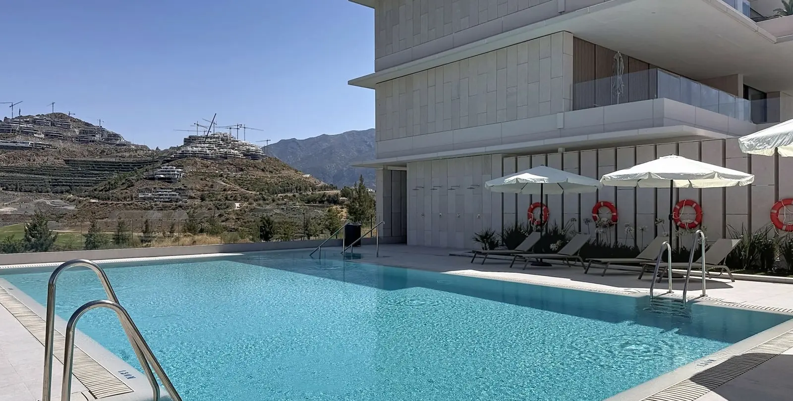 Sale of penthouse in Benahavís 28