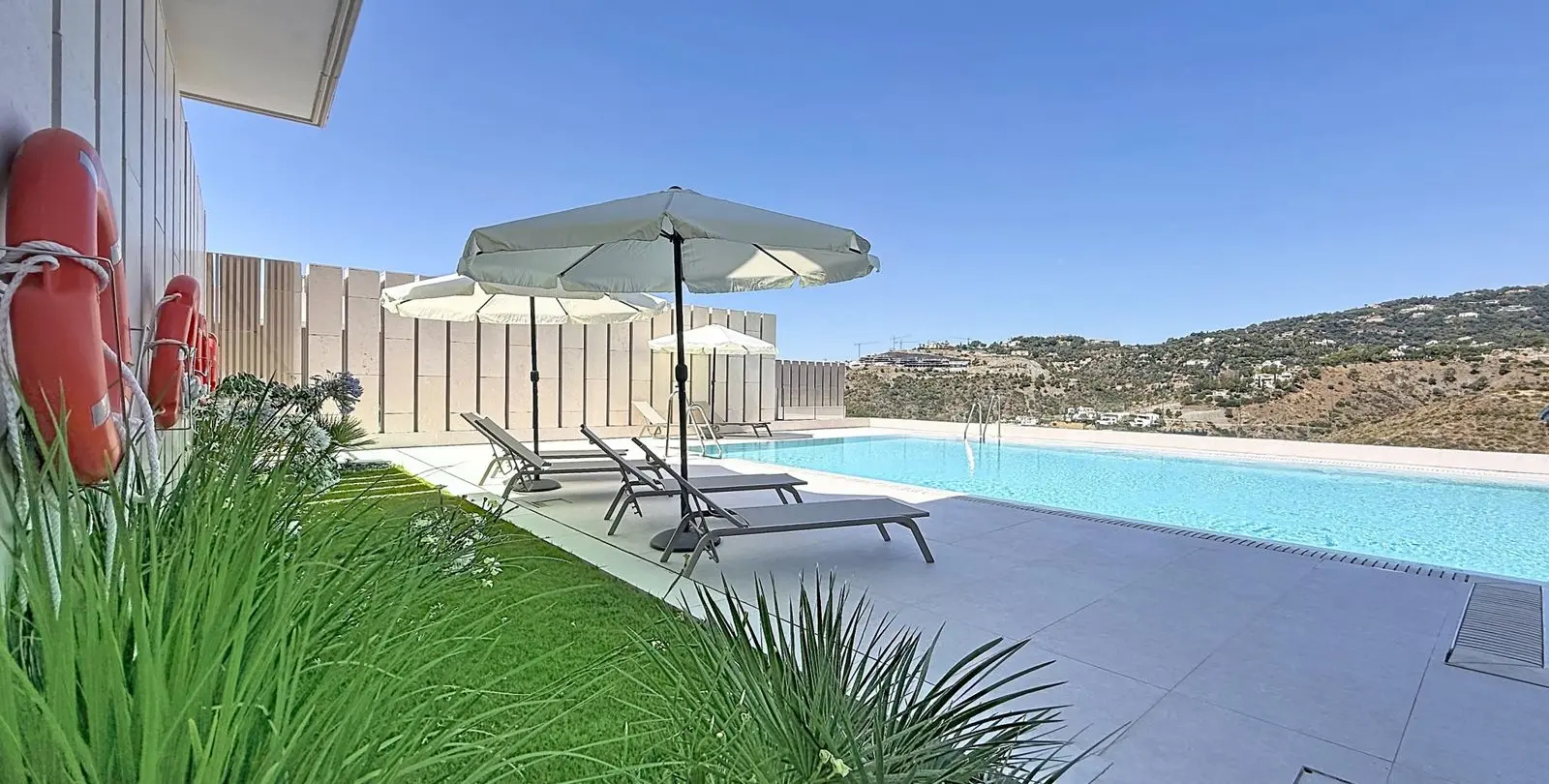 Sale of penthouse in Benahavís 32