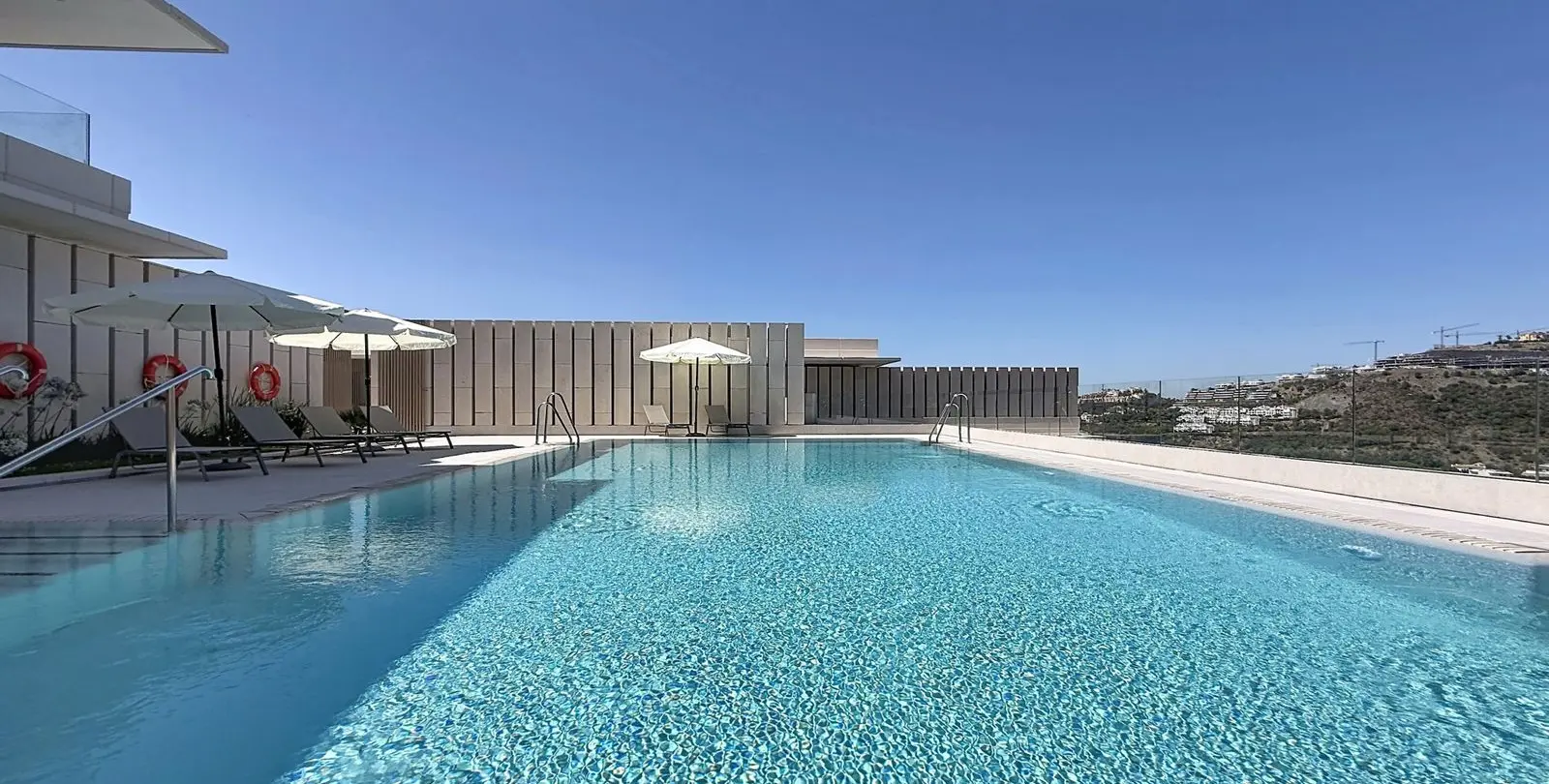 Sale of penthouse in Benahavís 34