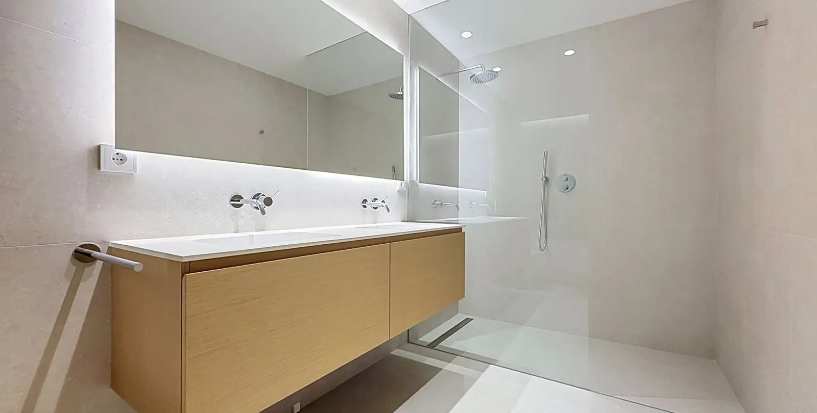 Sale of penthouse in Benahavís 36