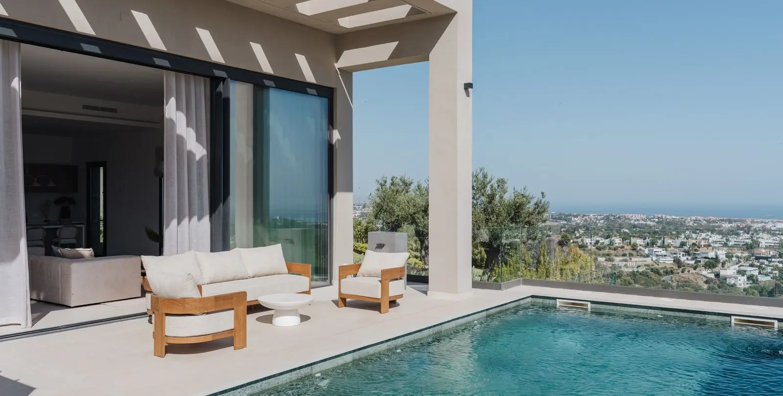 Sale of detached villa in Benahavís 10