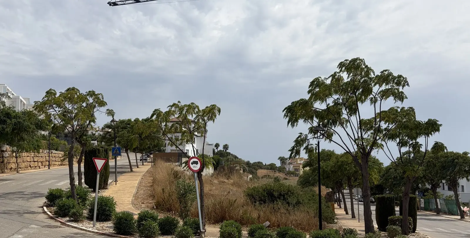 Sale of residential plot in Manilva 3
