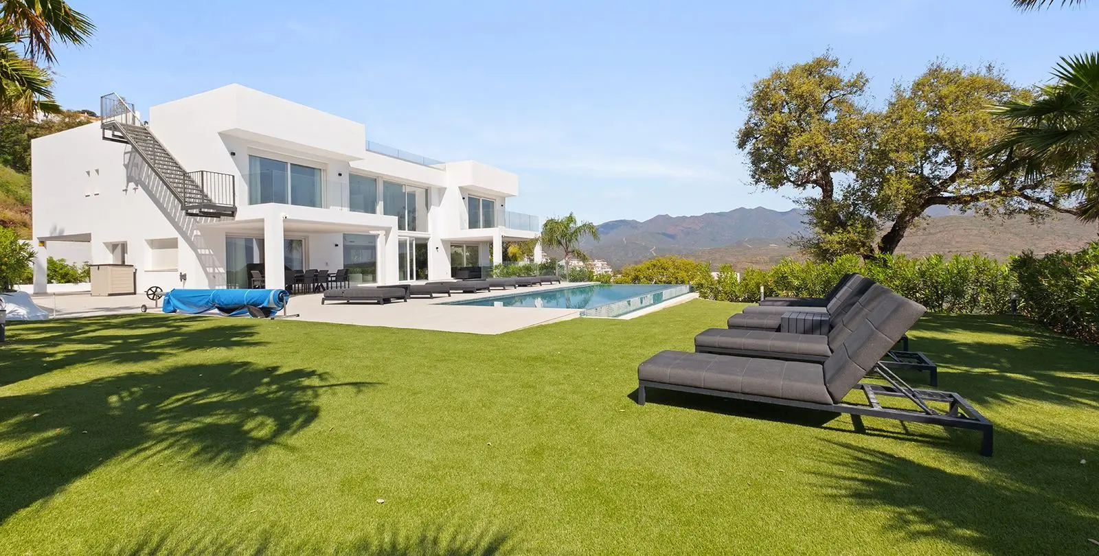 Venta de villa independiente en La Mairena 2