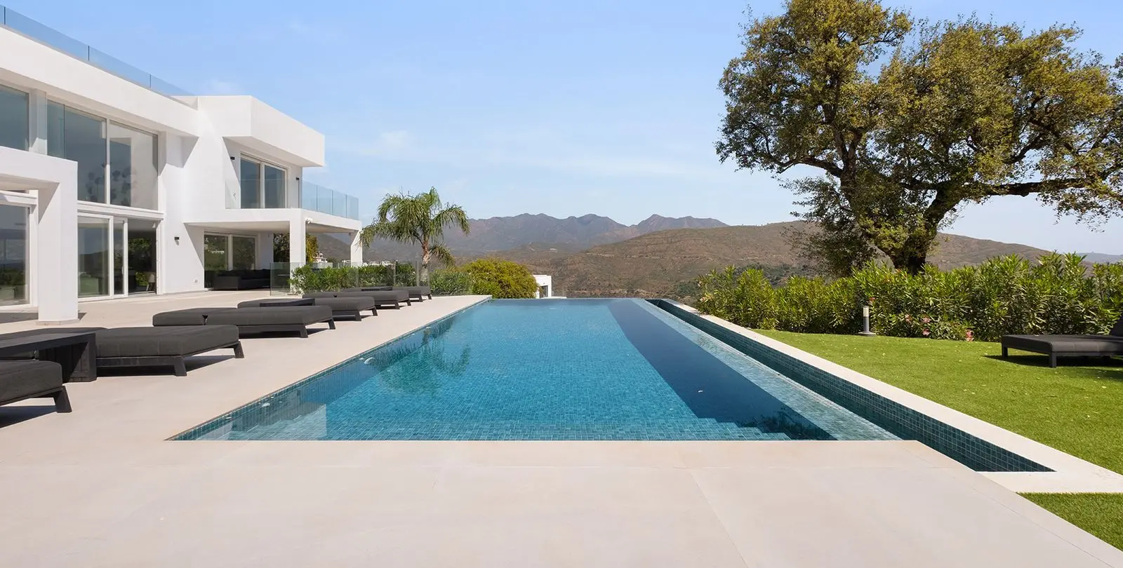 Venta de villa independiente en La Mairena 5