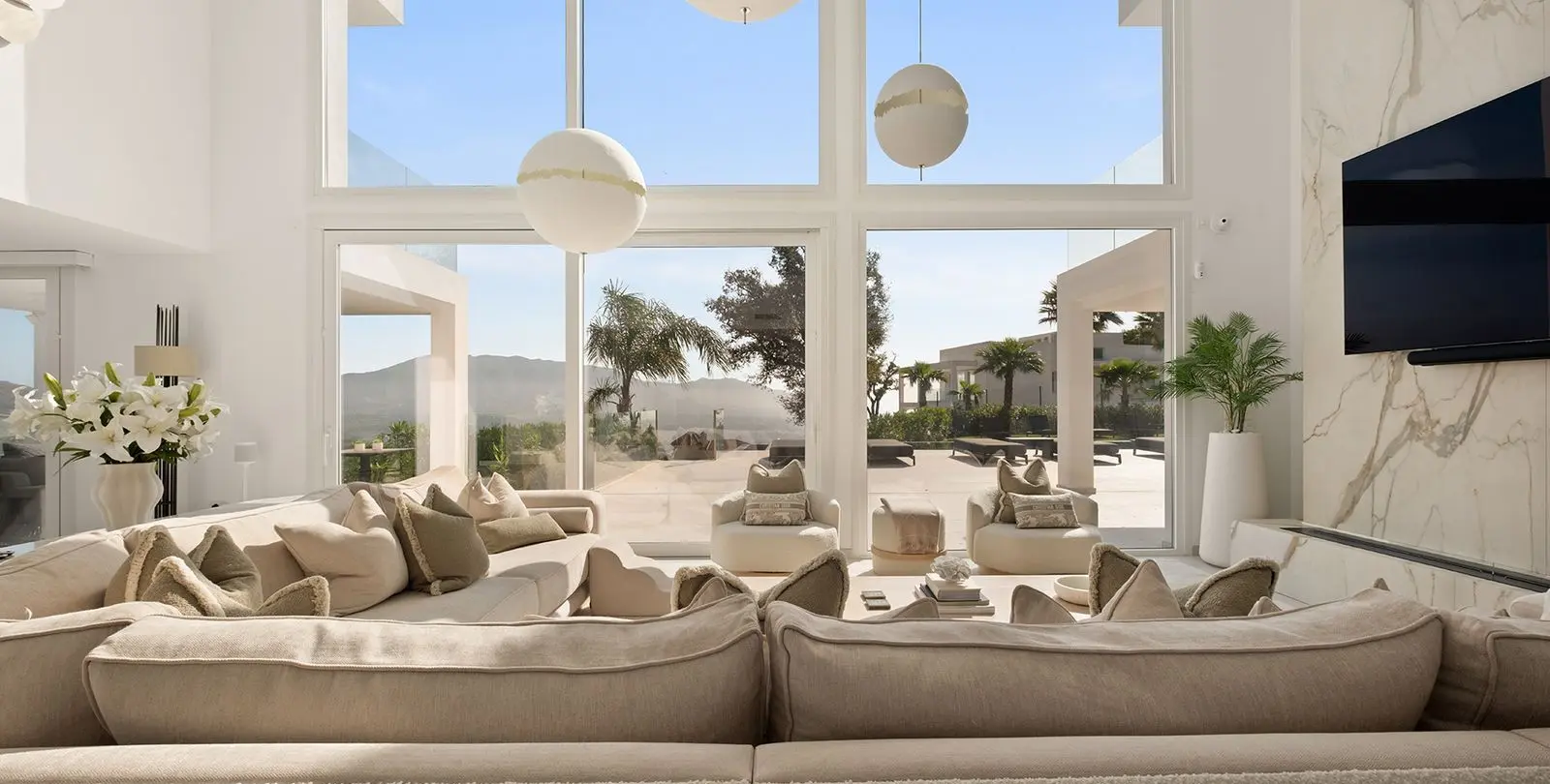 Venta de villa independiente en La Mairena 17