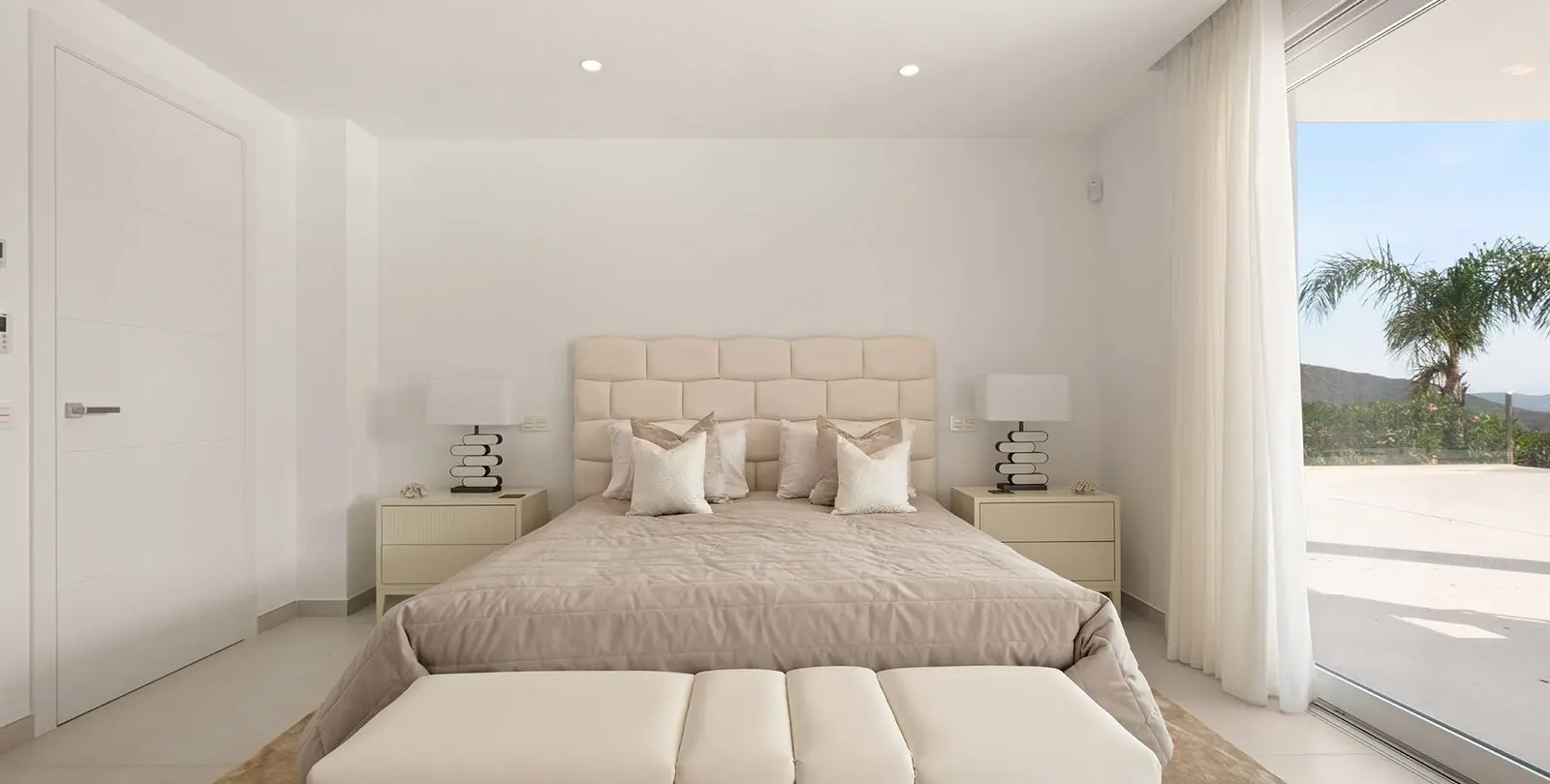 Venta de villa independiente en La Mairena 33