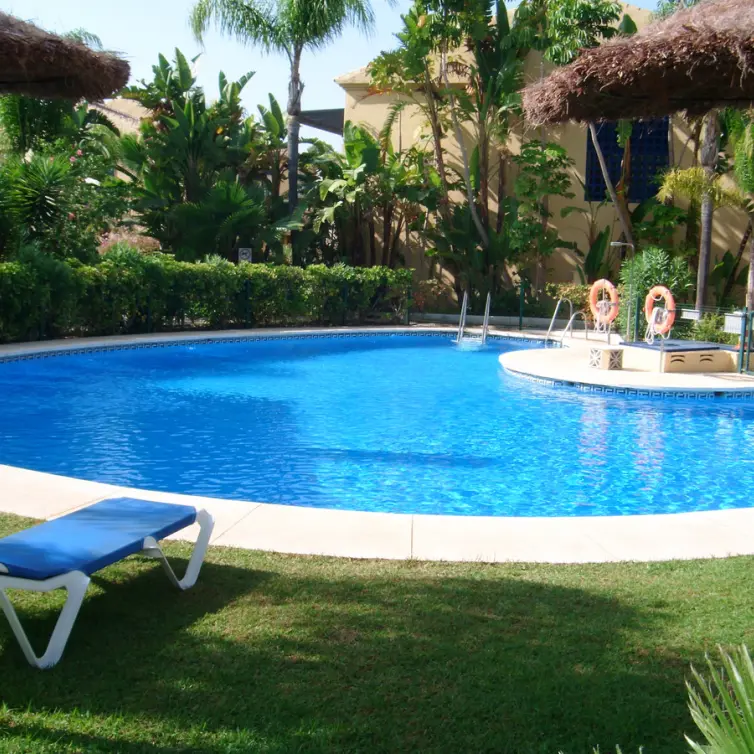 Long-term rent of townhouse in Puerto Banús