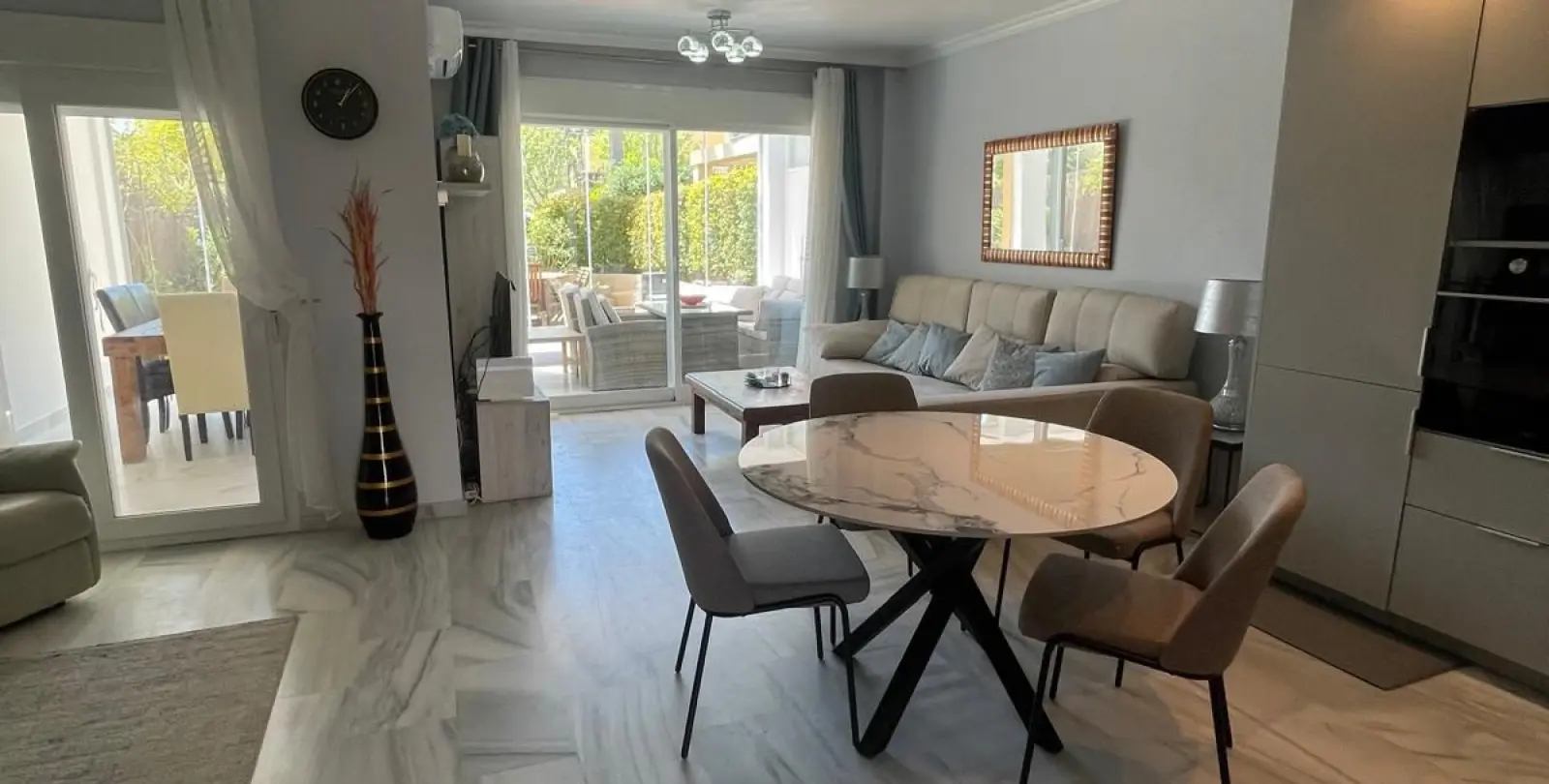 Long-term rent of townhouse in Puerto Banús 2