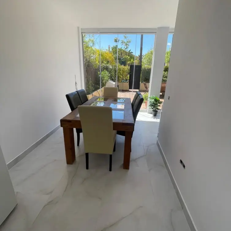 Long-term rent of townhouse in Puerto Banús