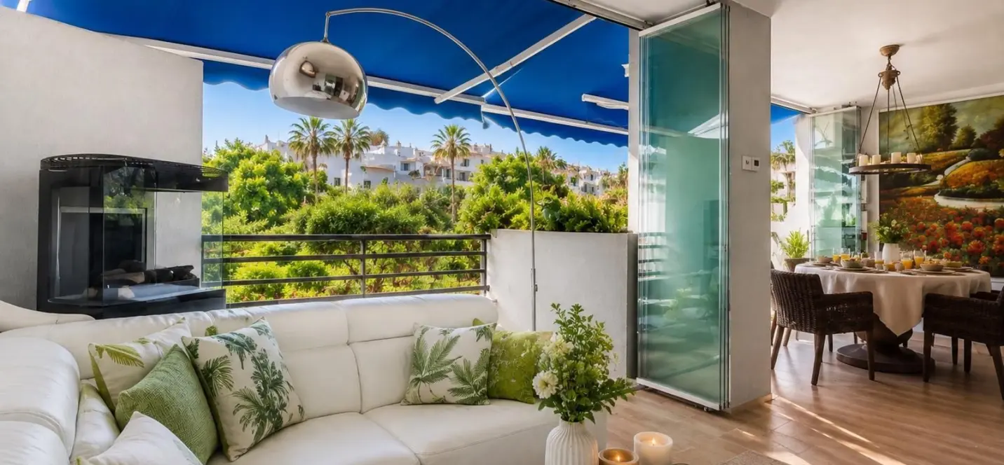 Venta de apartamento en planta baja en Puerto Banús 3