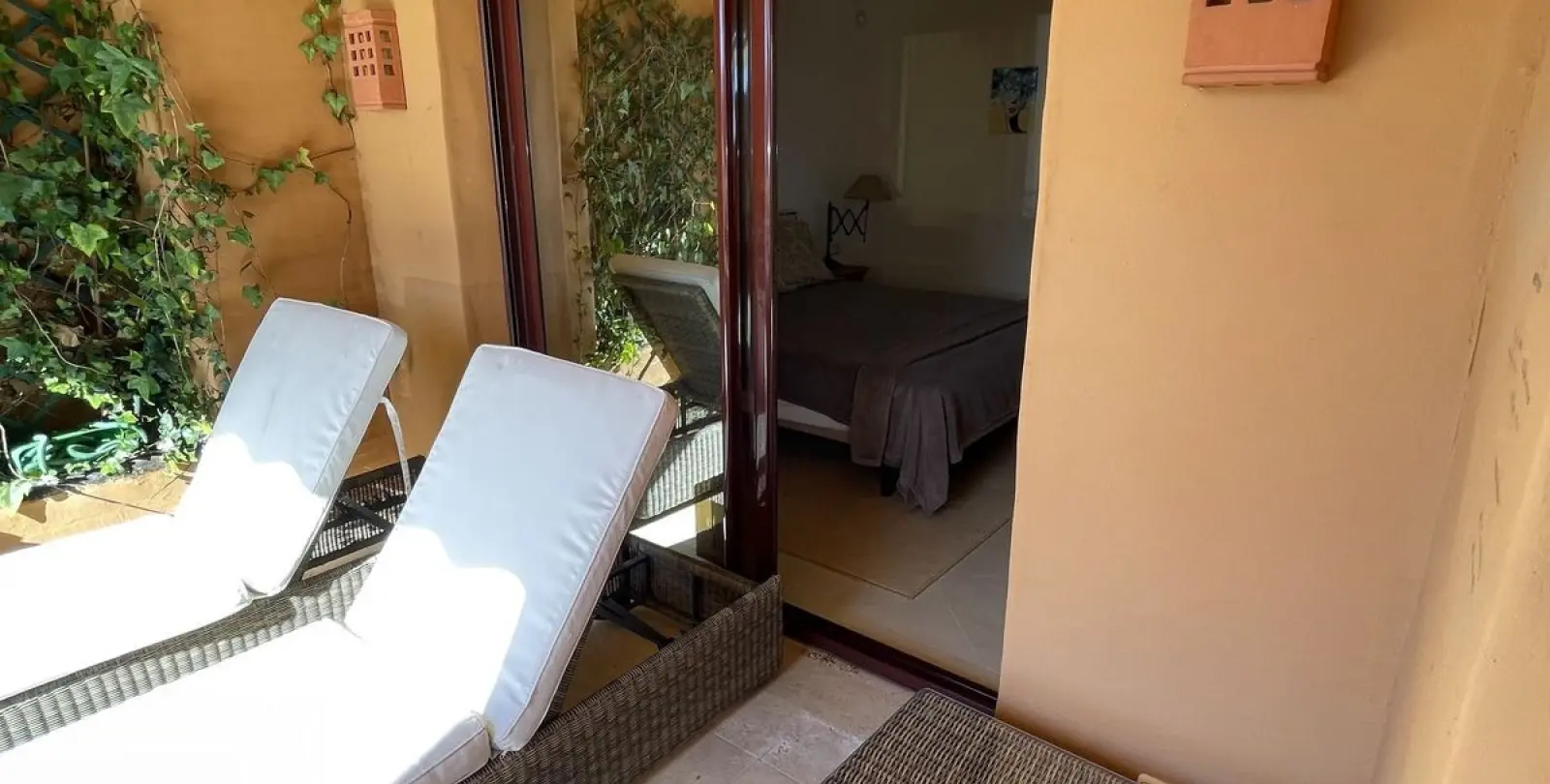 Долгосрочная аренда апартаментов на среднем этаже в Estepona 30