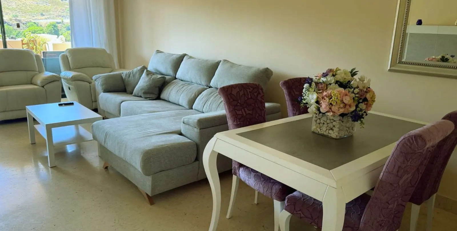 Alquiler a largo plazo de apartamento en planta media en Benahavís 8