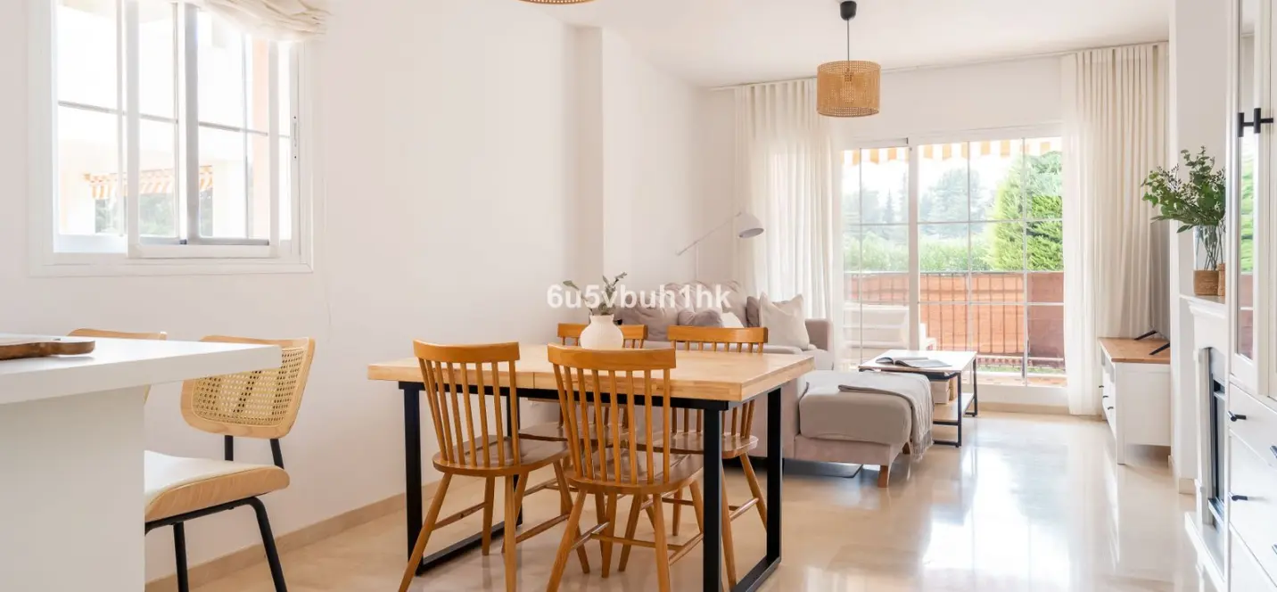 Sale of middle floor apartment in Mijas Golf 2