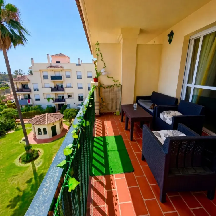 Venta de apartamento en planta media en Nueva Andalucía