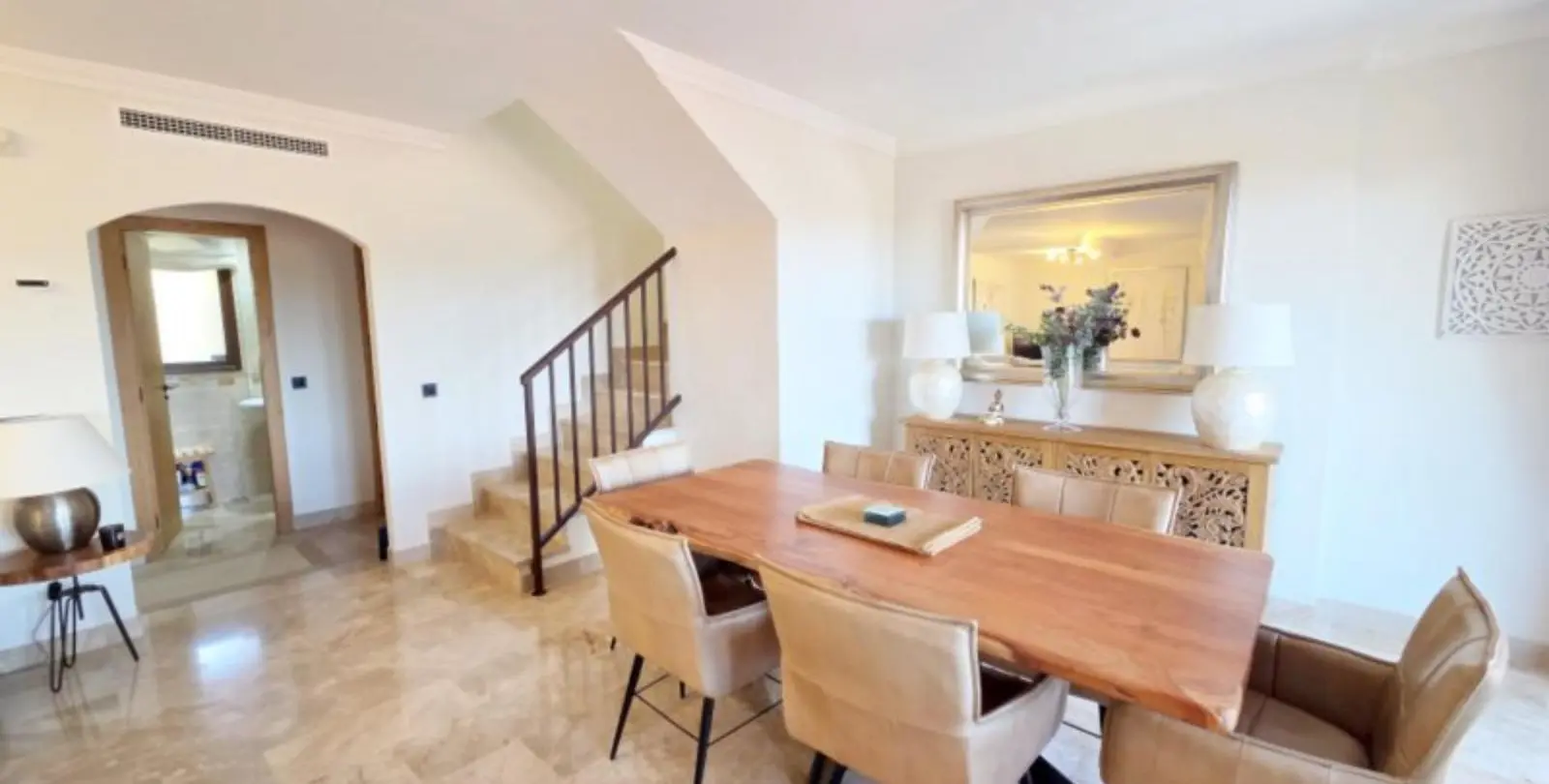 Venta de ático dúplex en La Duquesa 3