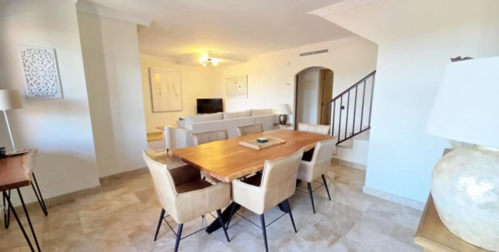 Venta de ático dúplex en La Duquesa 5