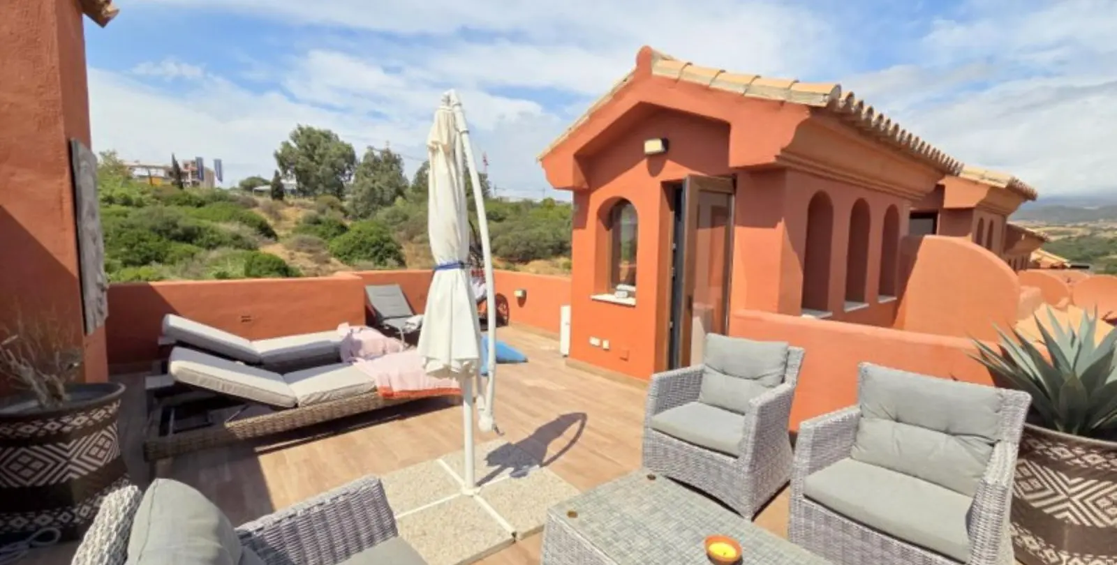 Venta de ático dúplex en La Duquesa 31