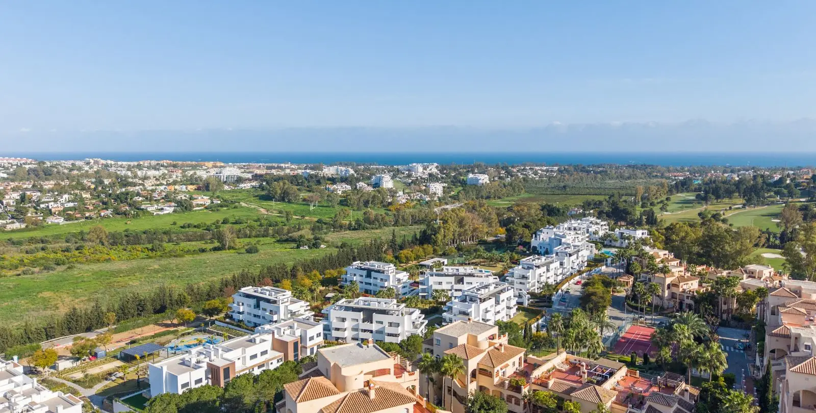 Venta de apartamento en planta baja en Estepona 27