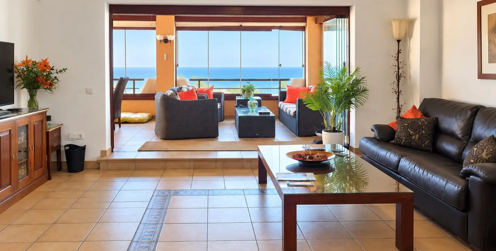 Sale of penthouse in Calahonda 2