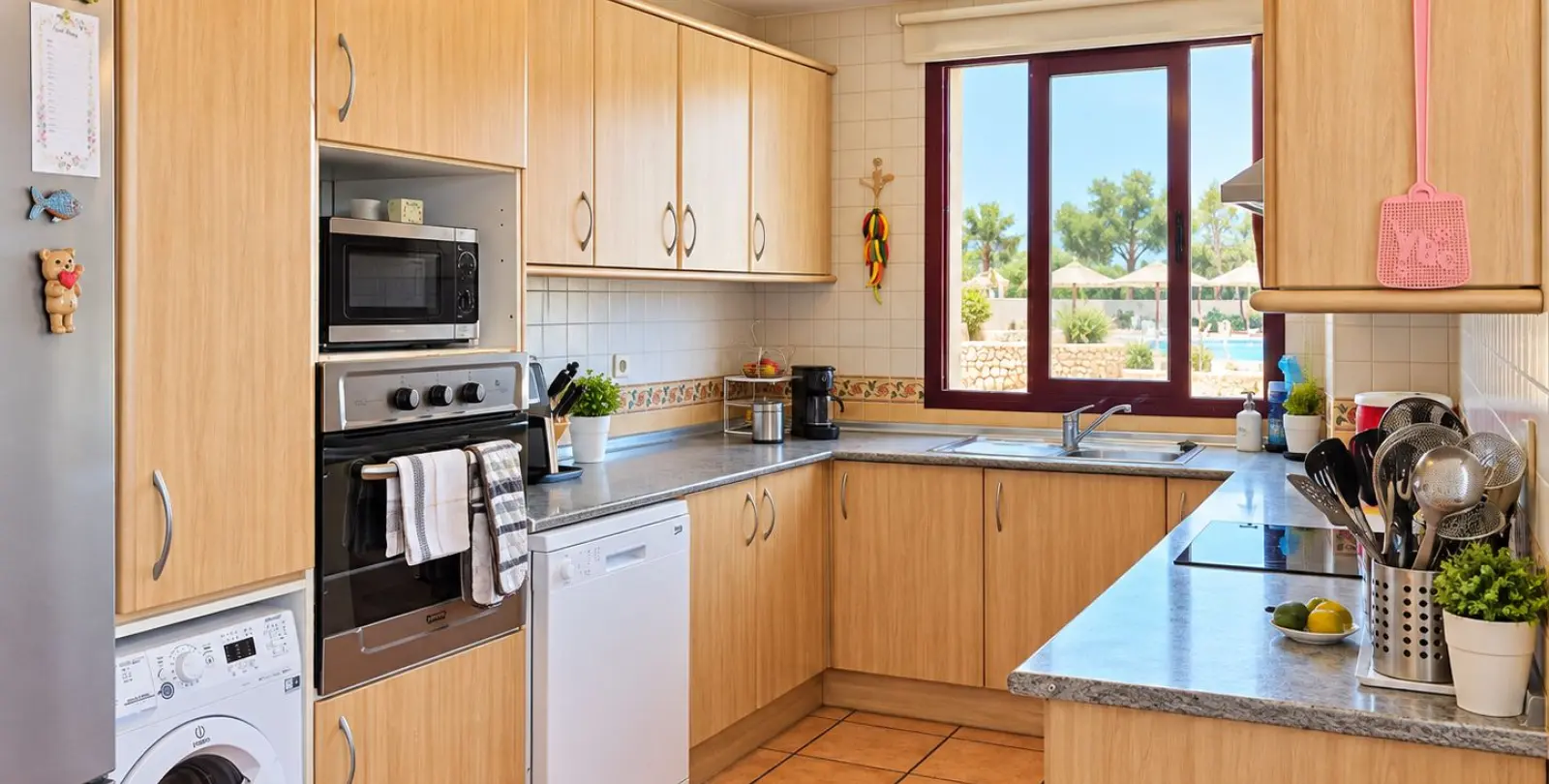Sale of penthouse in Calahonda 13