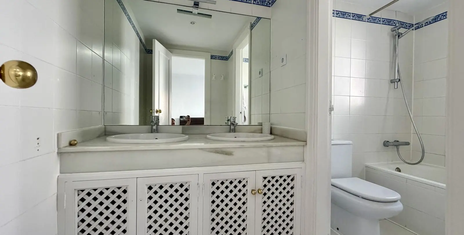 Sale of townhouse in Guadalmina Baja 16