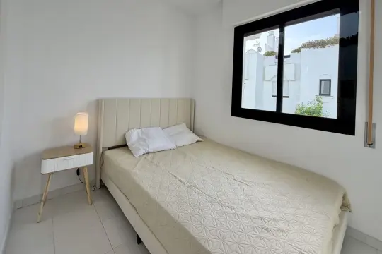Image 20 thumb