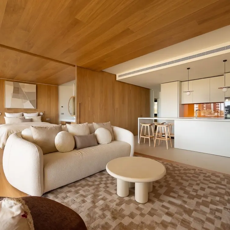 Sale of middle floor apartment in Fuengirola