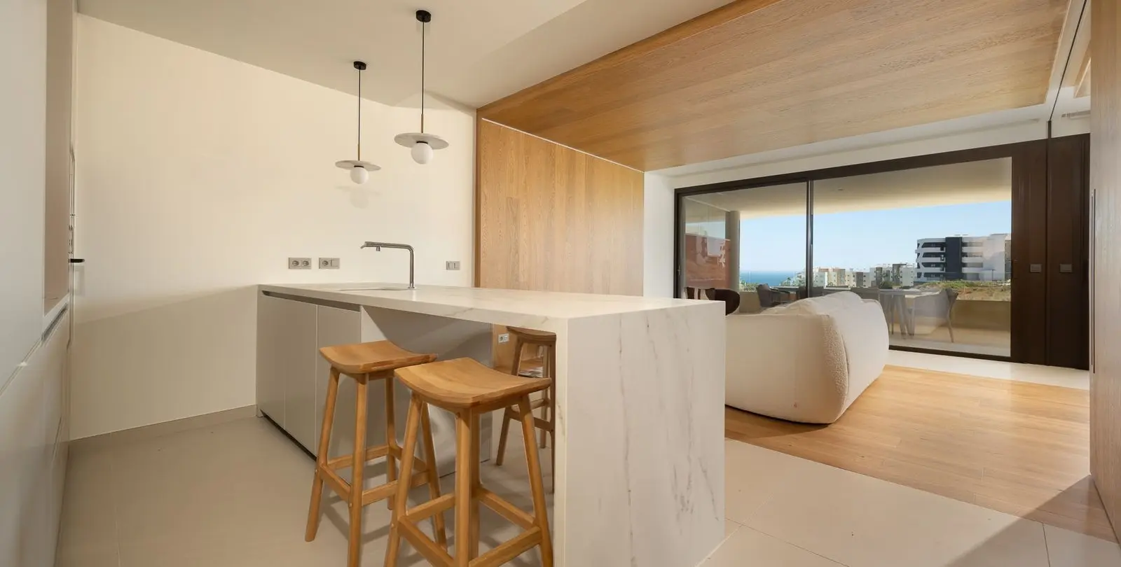 Venta de apartamento en planta media en Fuengirola 6