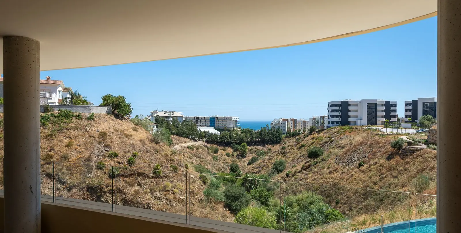 Venta de apartamento en planta media en Fuengirola 15