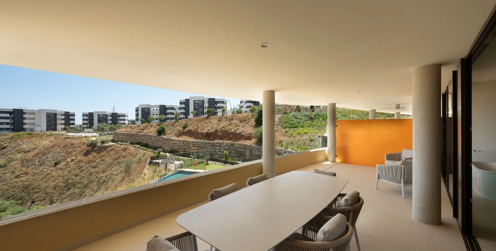 Venta de apartamento en planta media en Fuengirola 17