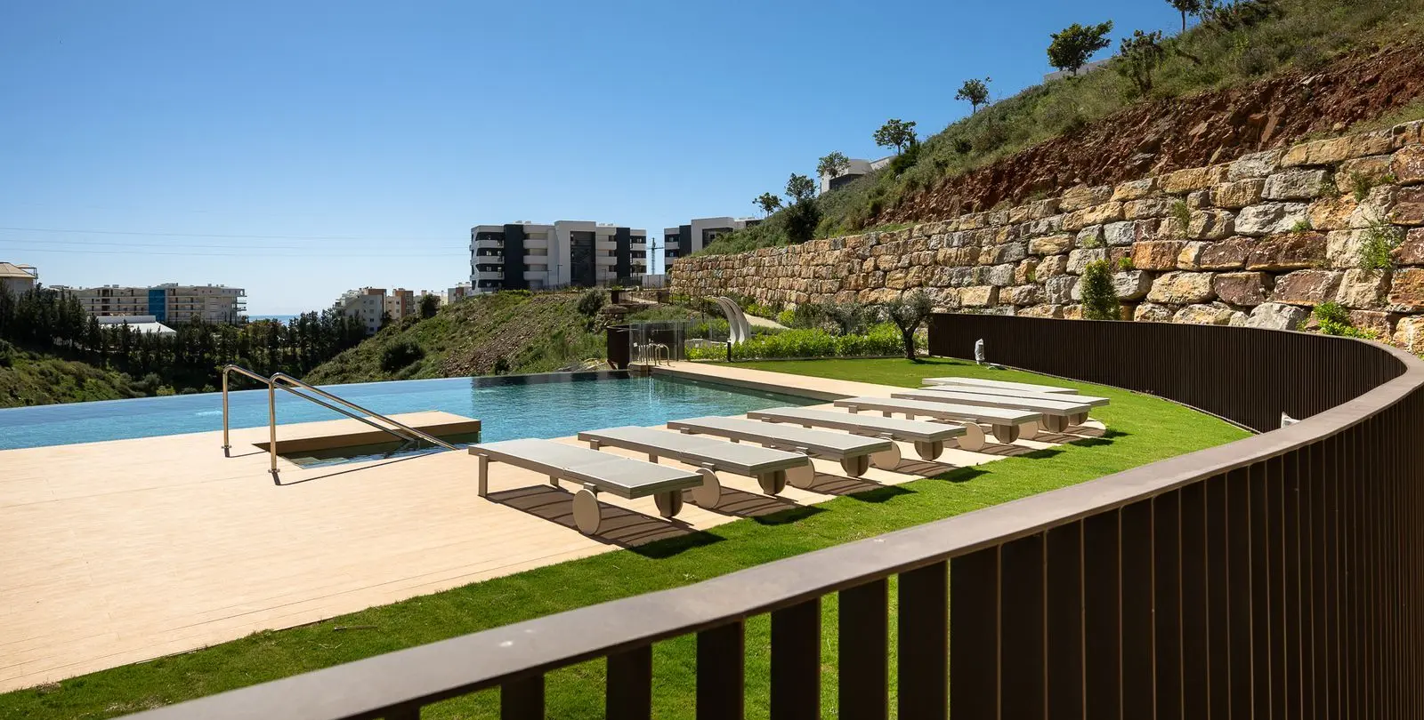 Venta de apartamento en planta media en Fuengirola 20