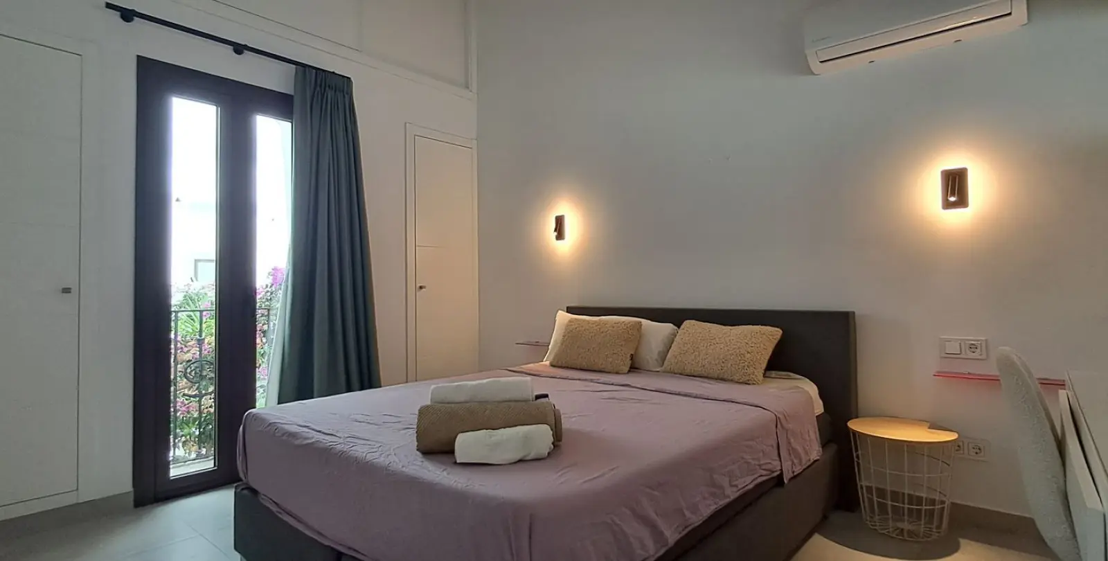 Продажа двухуровневых апартаментов в New Golden Mile 8